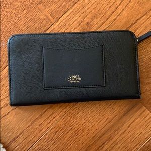 Vince Camuto wallet